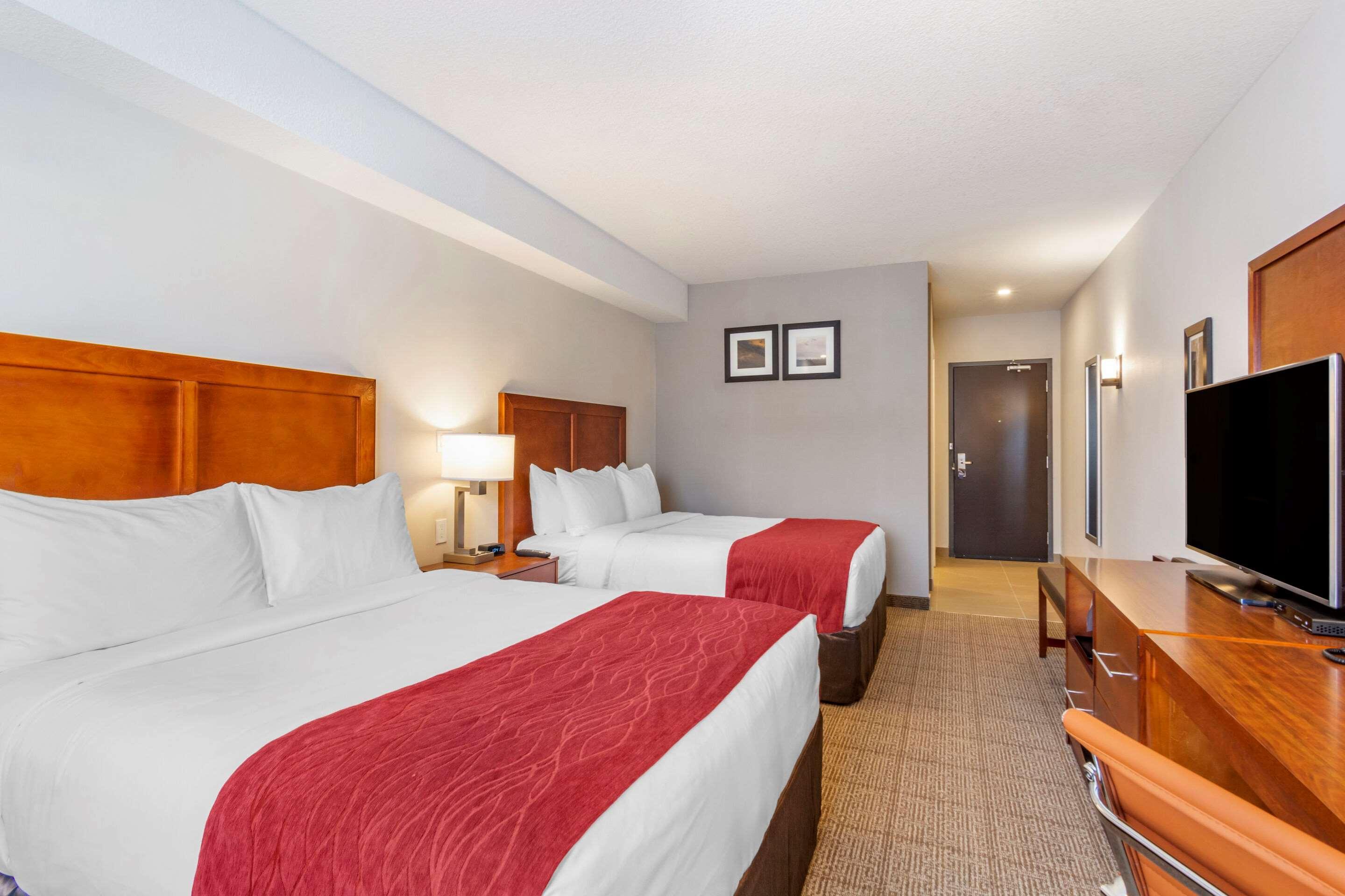 Comfort Inn & Suites バルマウント エクステリア 写真