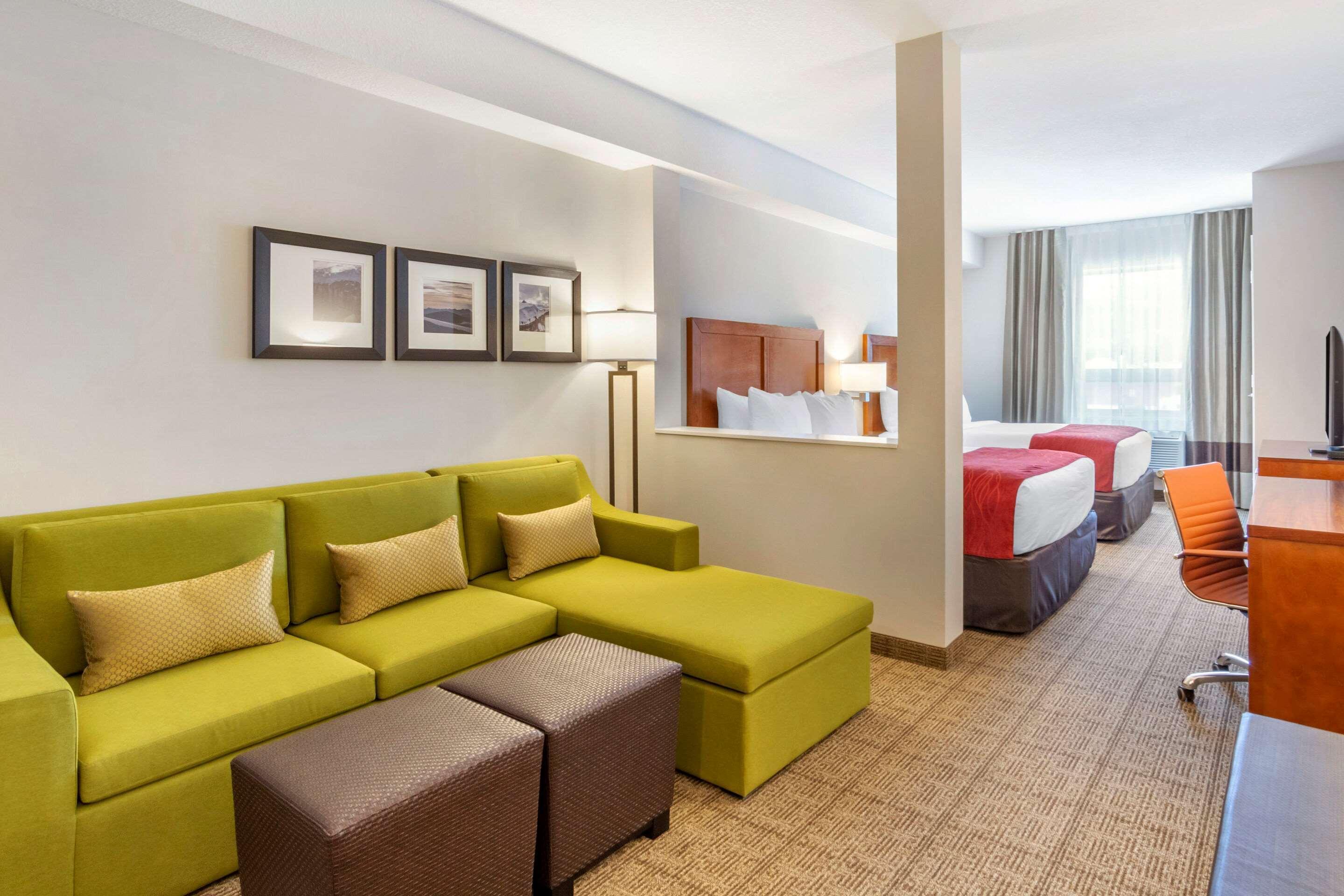 Comfort Inn & Suites バルマウント エクステリア 写真