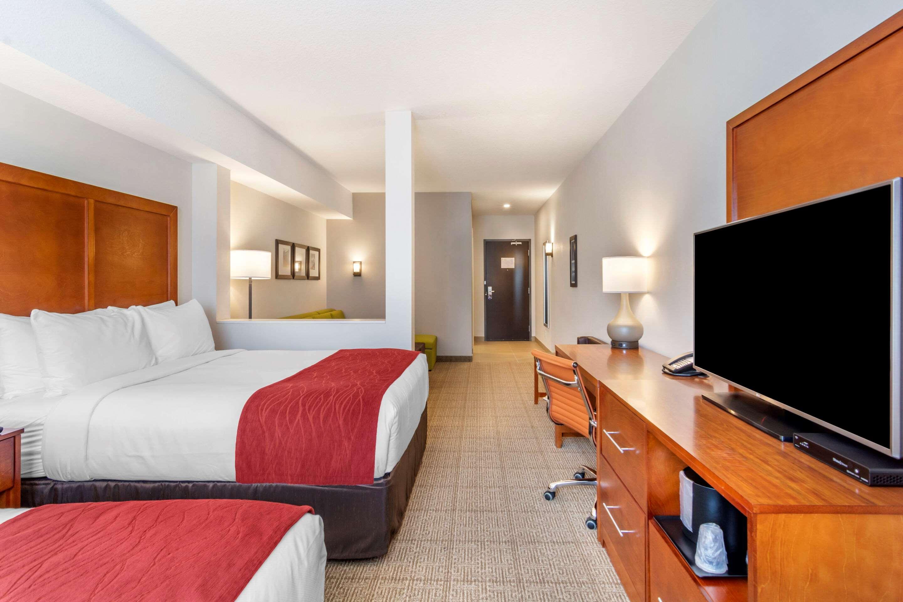 Comfort Inn & Suites バルマウント エクステリア 写真
