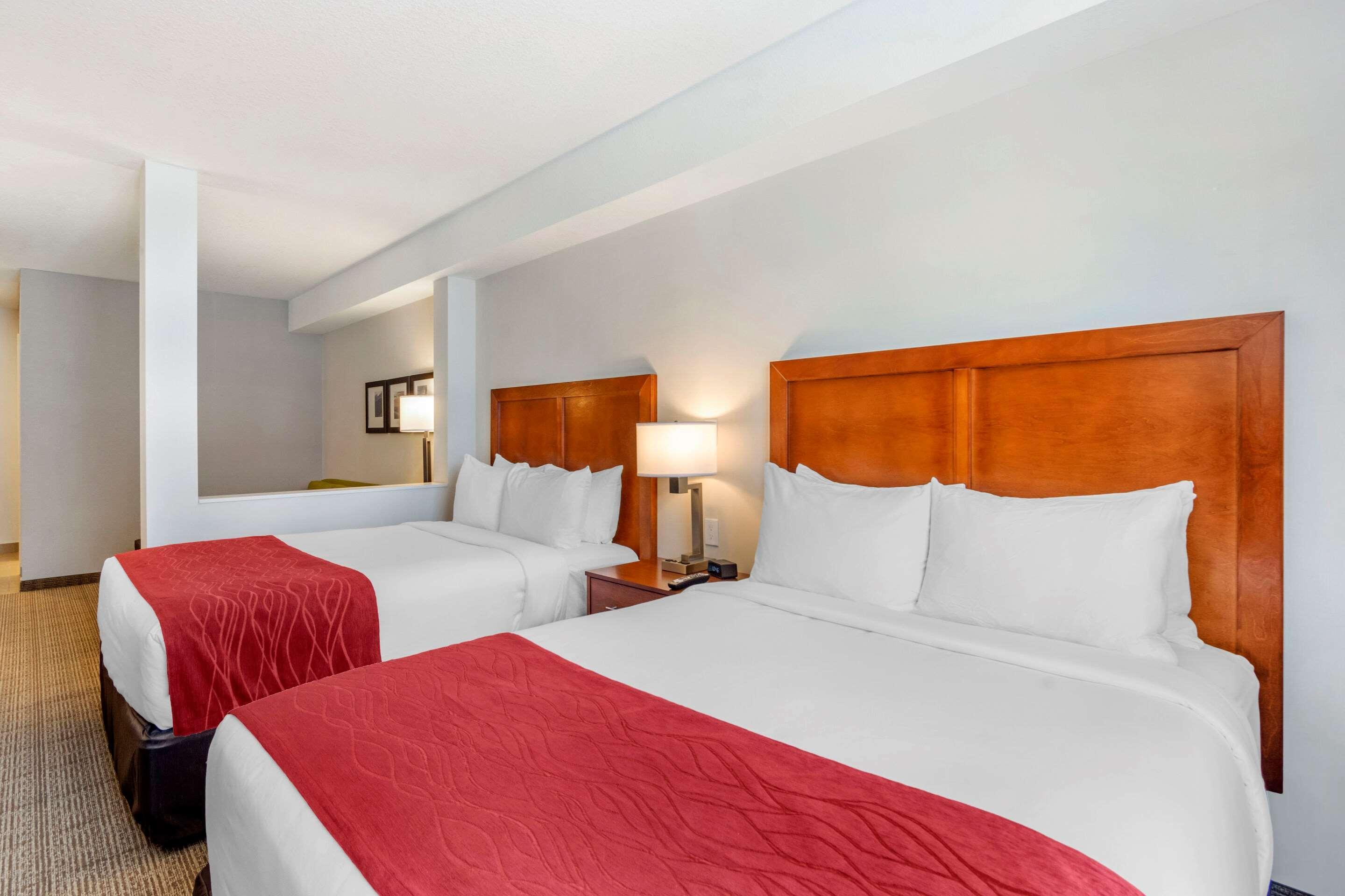 Comfort Inn & Suites バルマウント エクステリア 写真